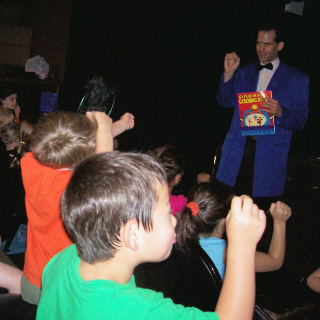 Chicago area child daycare magic show performance.